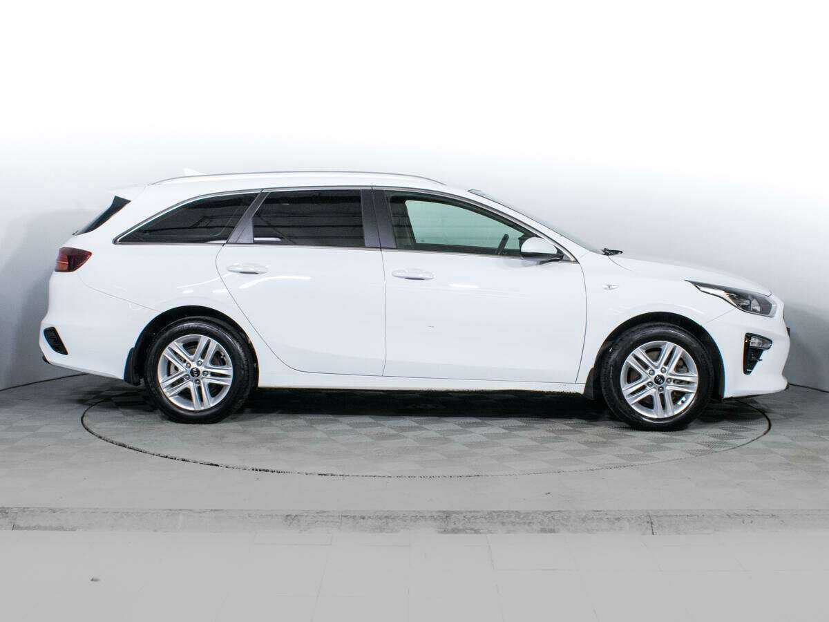 Купить Kia Ceed, 2020, 121 000 км, фото №4