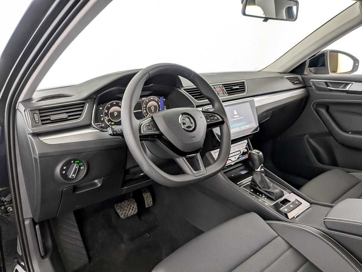Купить Skoda Superb, 2024, 190 км, фото №15