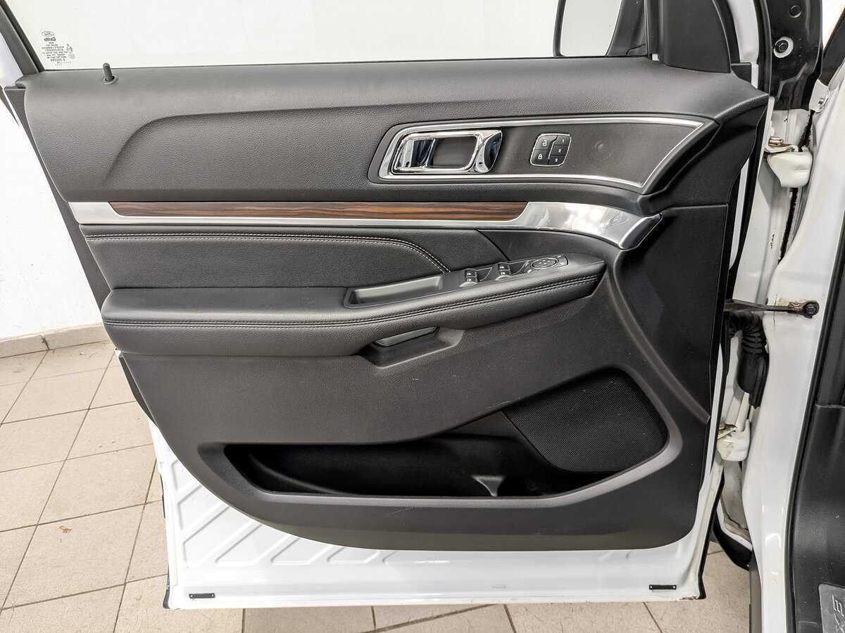 Купить Ford Explorer, 2019, 111 600 км, фото №17