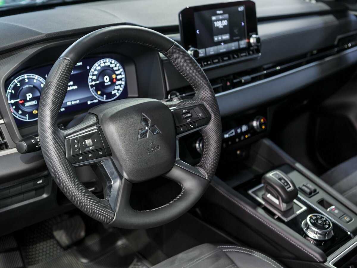 Купить Mitsubishi Outlander, 2023, 21 км, фото №16