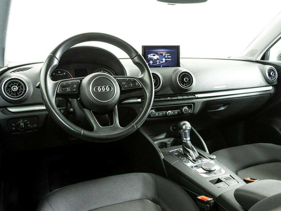 Купить Audi A3, 2018, 57 300 км, фото №11