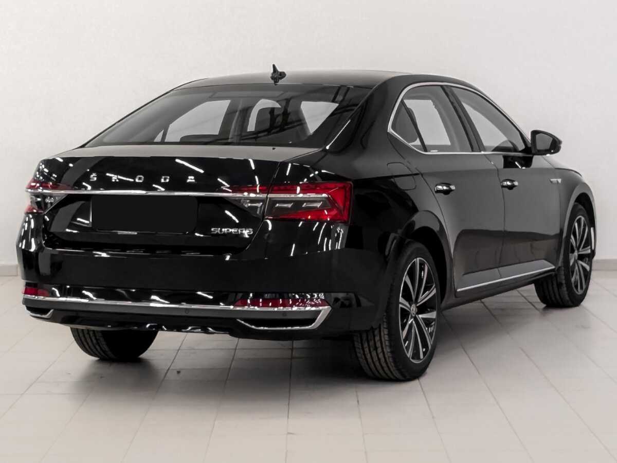 Купить Skoda Superb, 2024, 190 км, фото №4