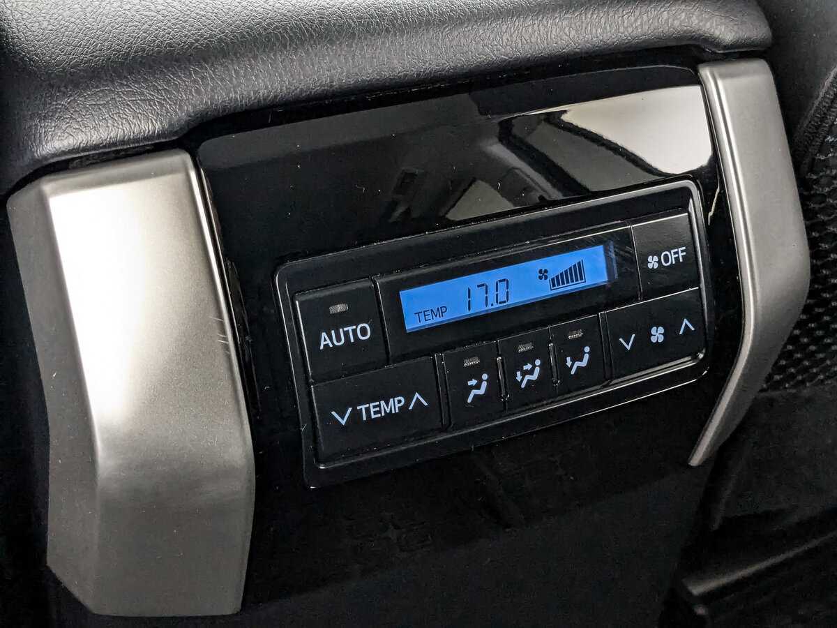 Купить Toyota Land Cruiser Prado, 2021, 17 971 км, фото №21