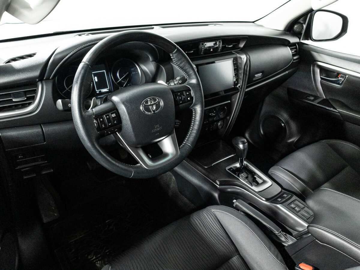 Купить Toyota Fortuner, 2020, 72 000 км, фото №9