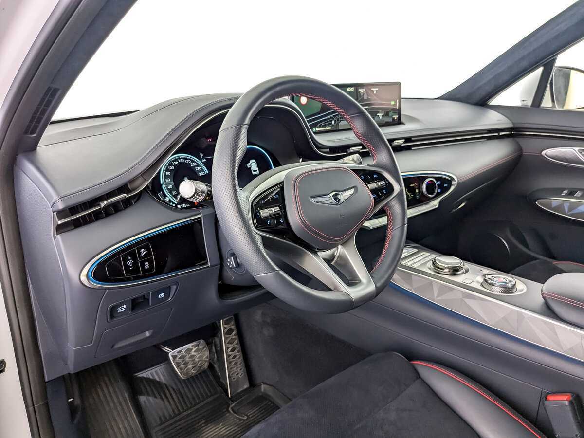 Купить Genesis GV70, 2022, 15 407 км, фото №13
