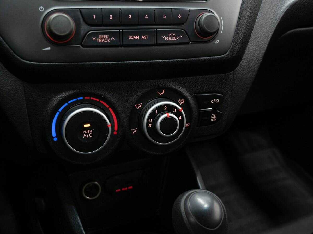 Купить Kia Rio 4-speed, 2012, 182 000 км, фото №17