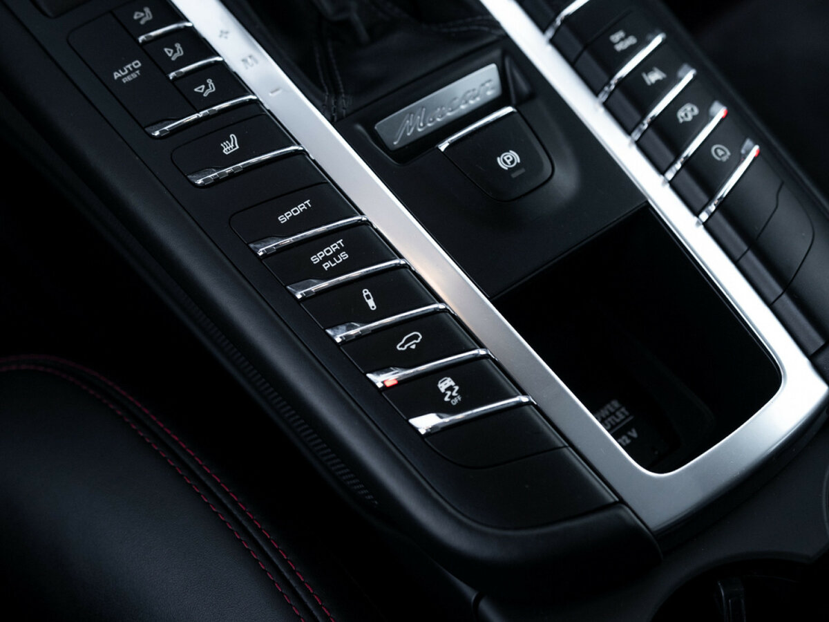 Купить Porsche Macan GTS I, 2016, 79 182 км, фото №20