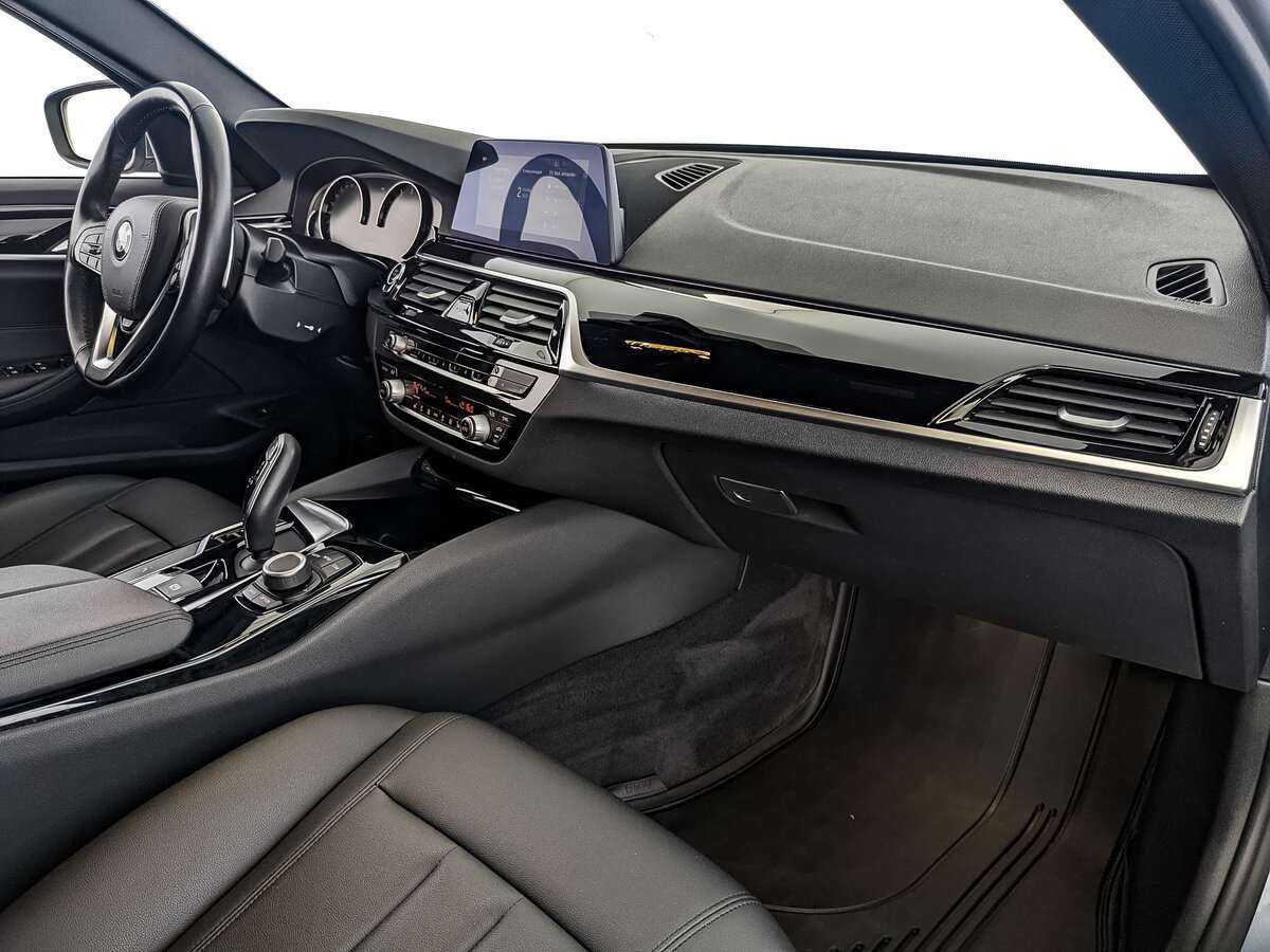 Купить BMW 5 серии 520i, 2020, 81 481 км, фото №9