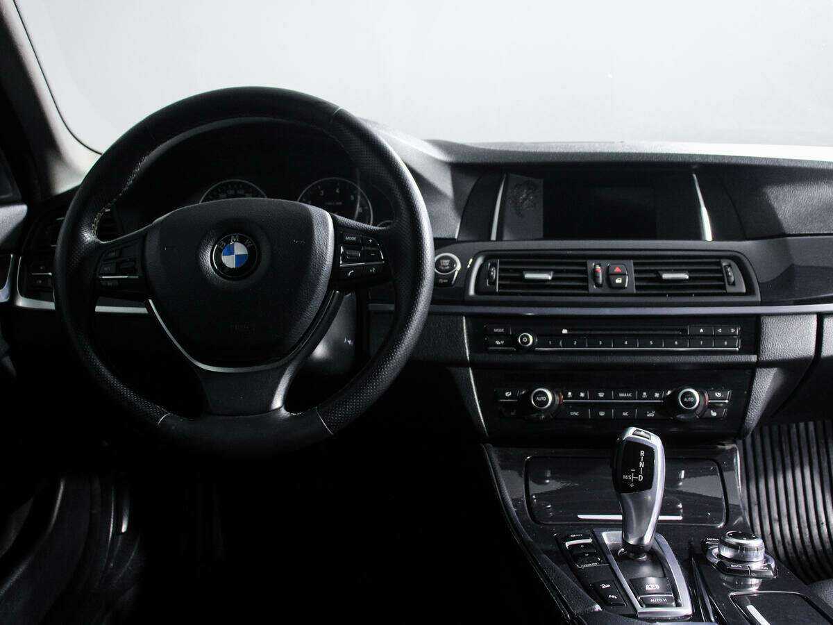 Купить BMW 5 серии 528i xDrive, 2013, 235 185 км, фото №7