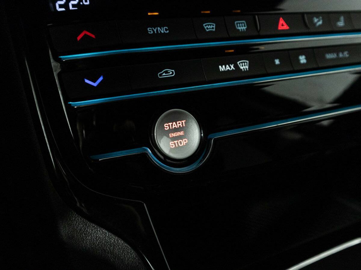 Купить Jaguar XE, 2015, 142 853 км, фото №18