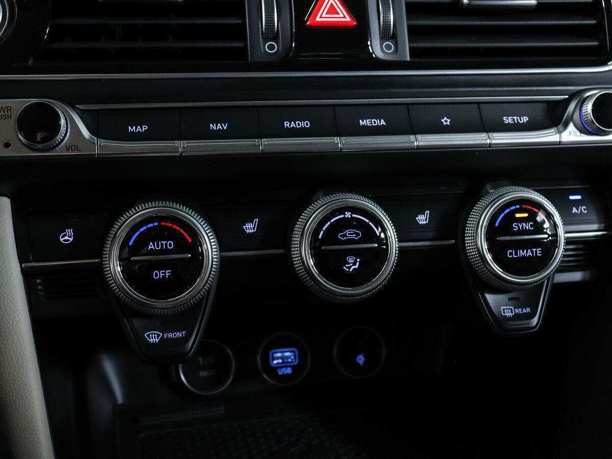 Купить Genesis G70, 2021, 15 800 км, фото №16