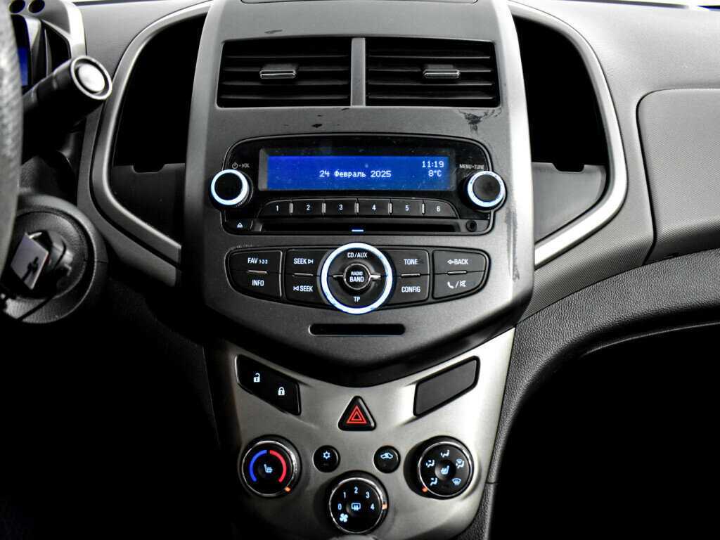 Купить Chevrolet Aveo, 2013, 206 100 км, фото №17