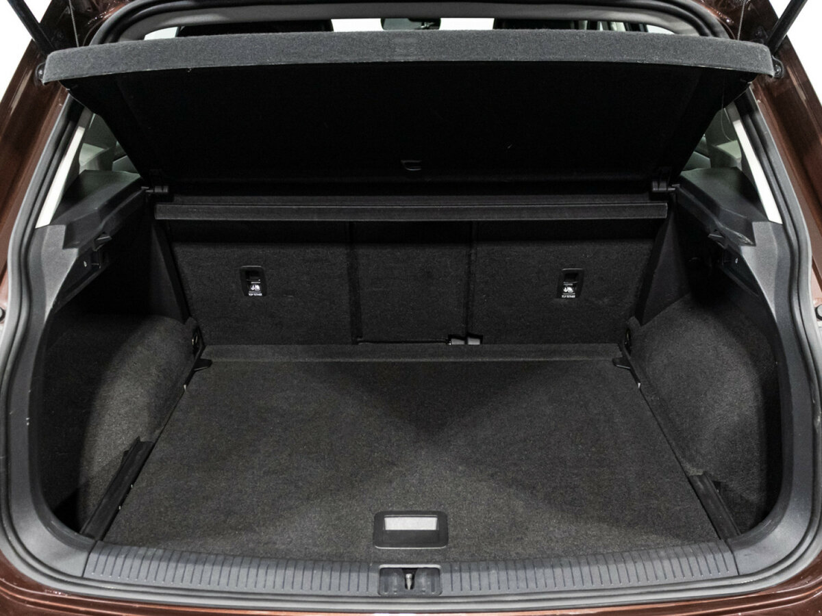 Купить Volkswagen Tiguan II Рестайлинг, 2021, 81 000 км, фото №18