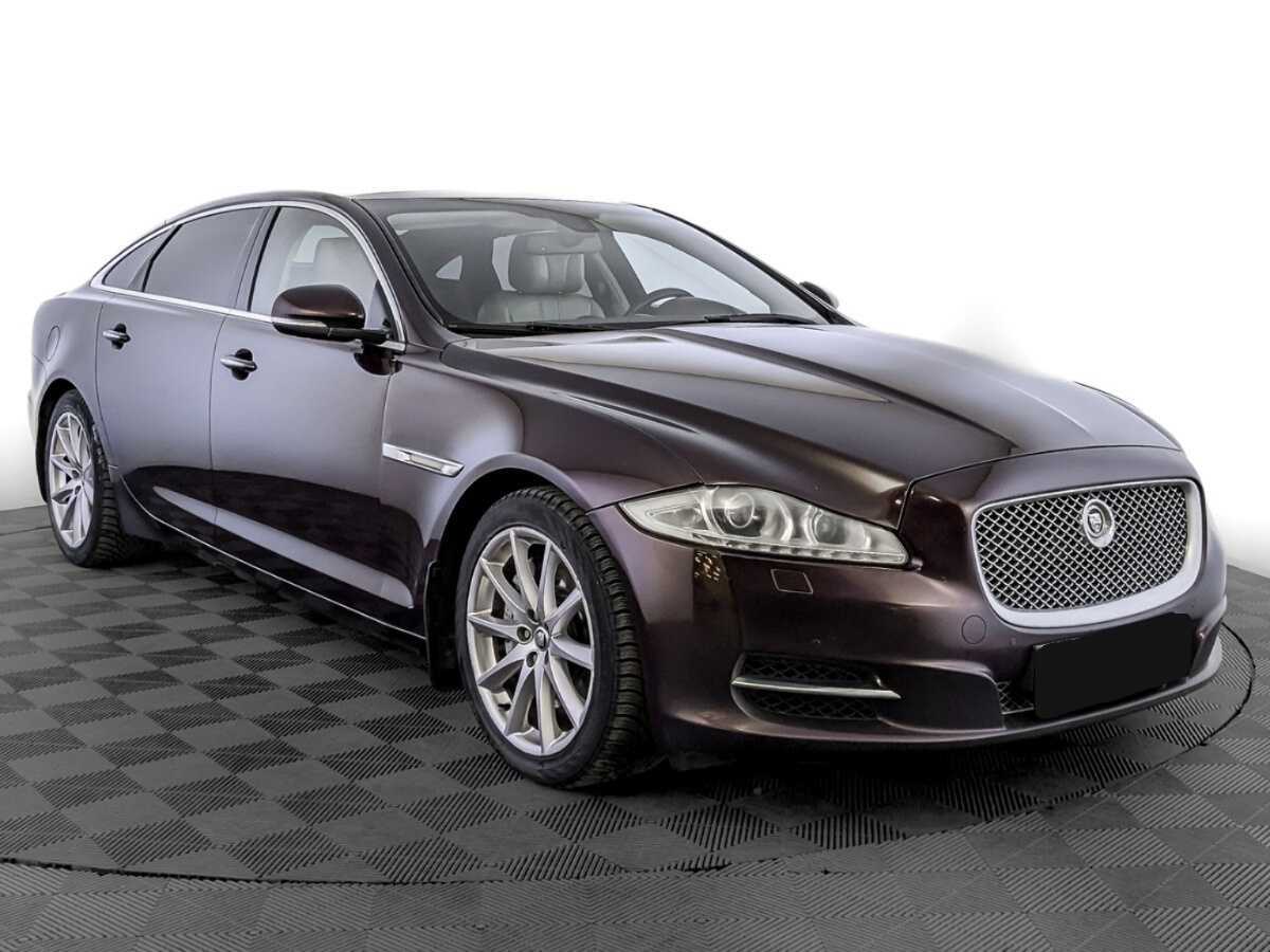 Jaguar XJ