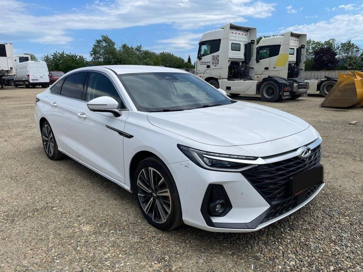 Chery Arrizo 8