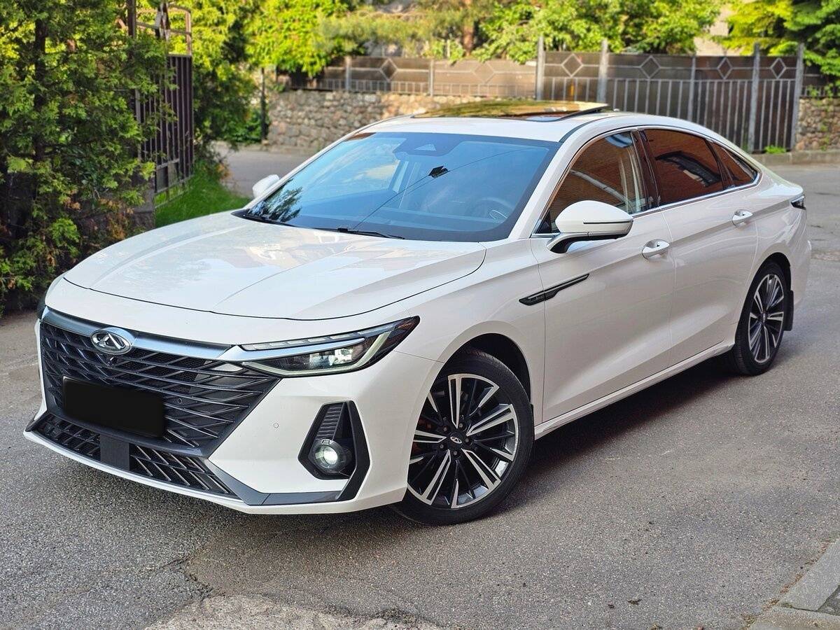 Chery Arrizo 8
