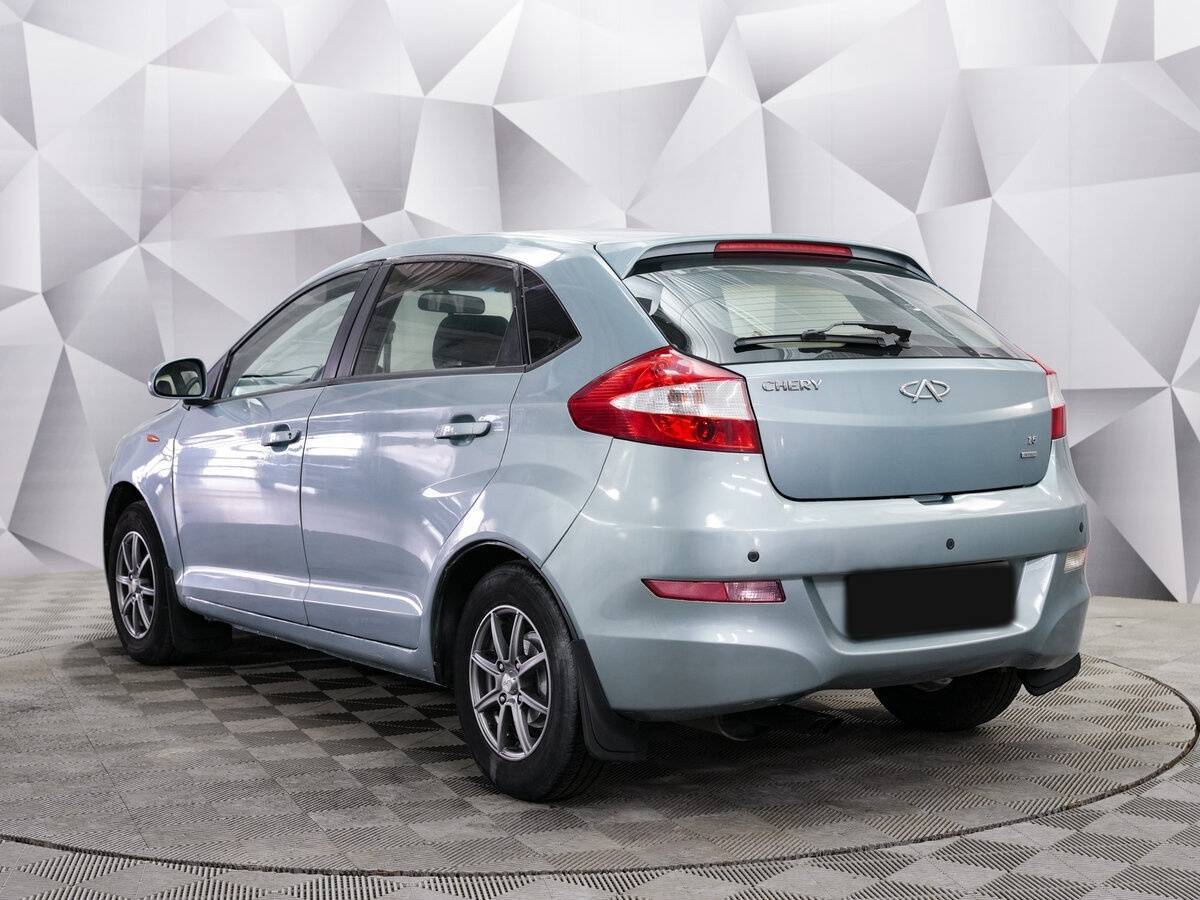 Chery Very (A13)