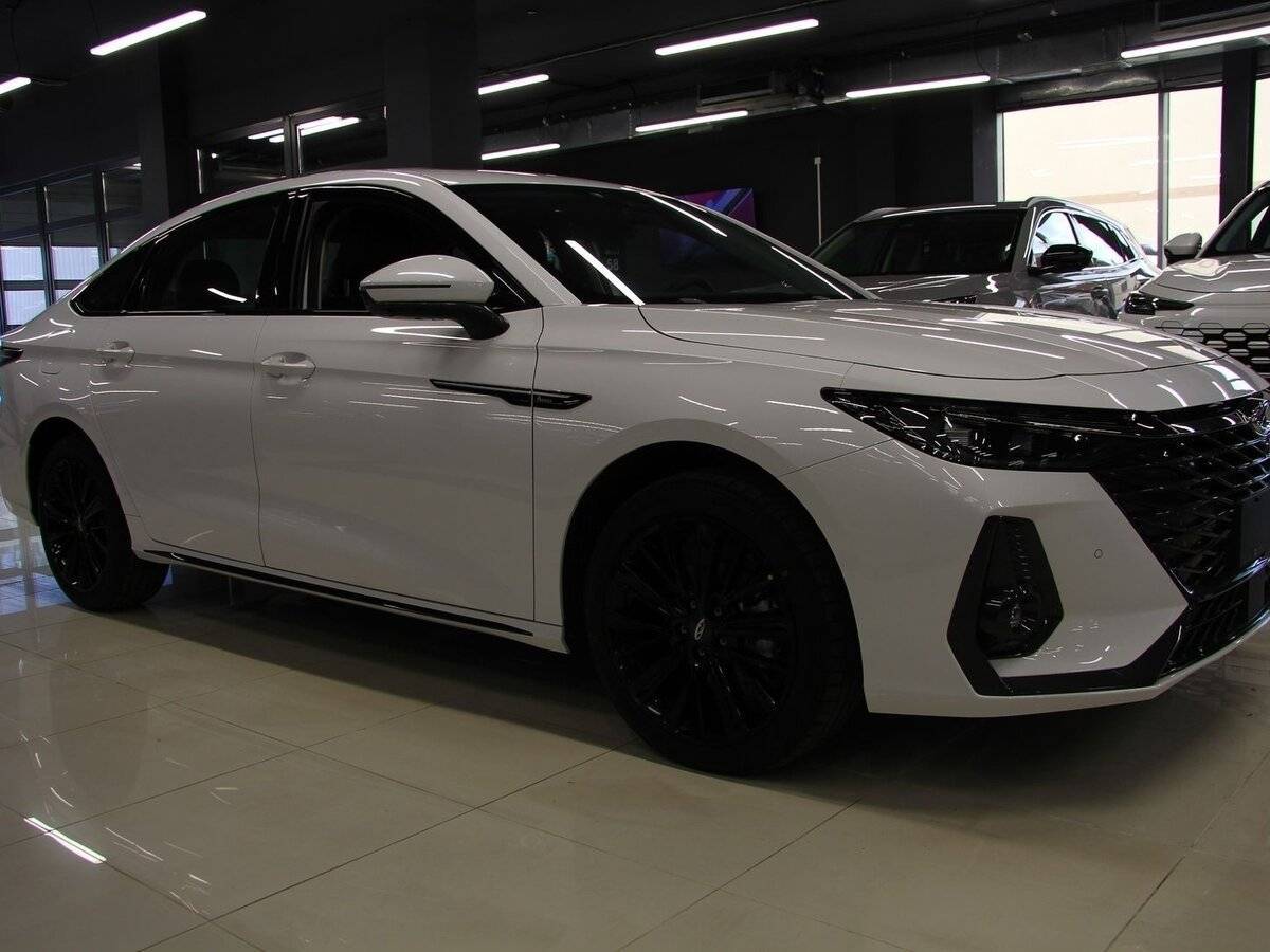 Chery Arrizo 8