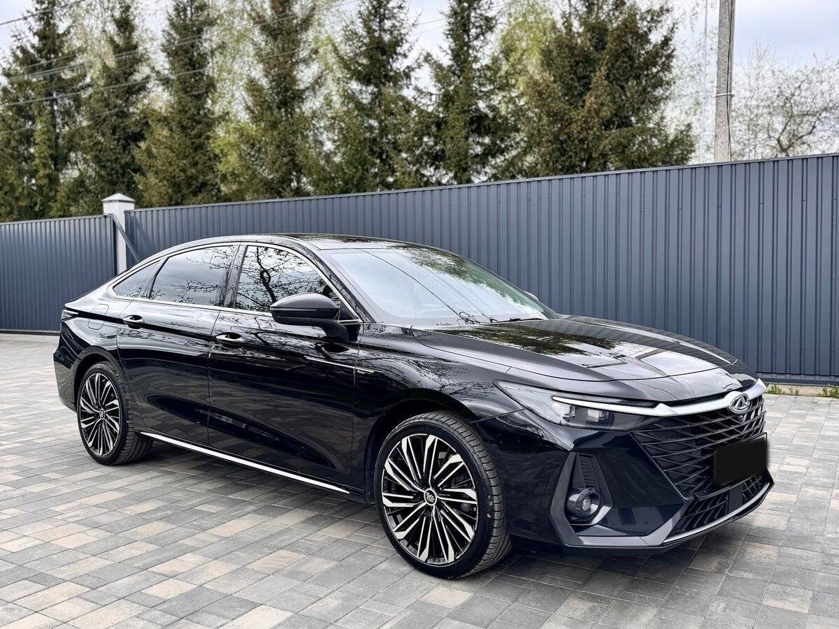 Chery Arrizo 8