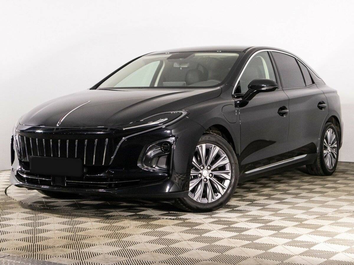 Hongqi E-QM5